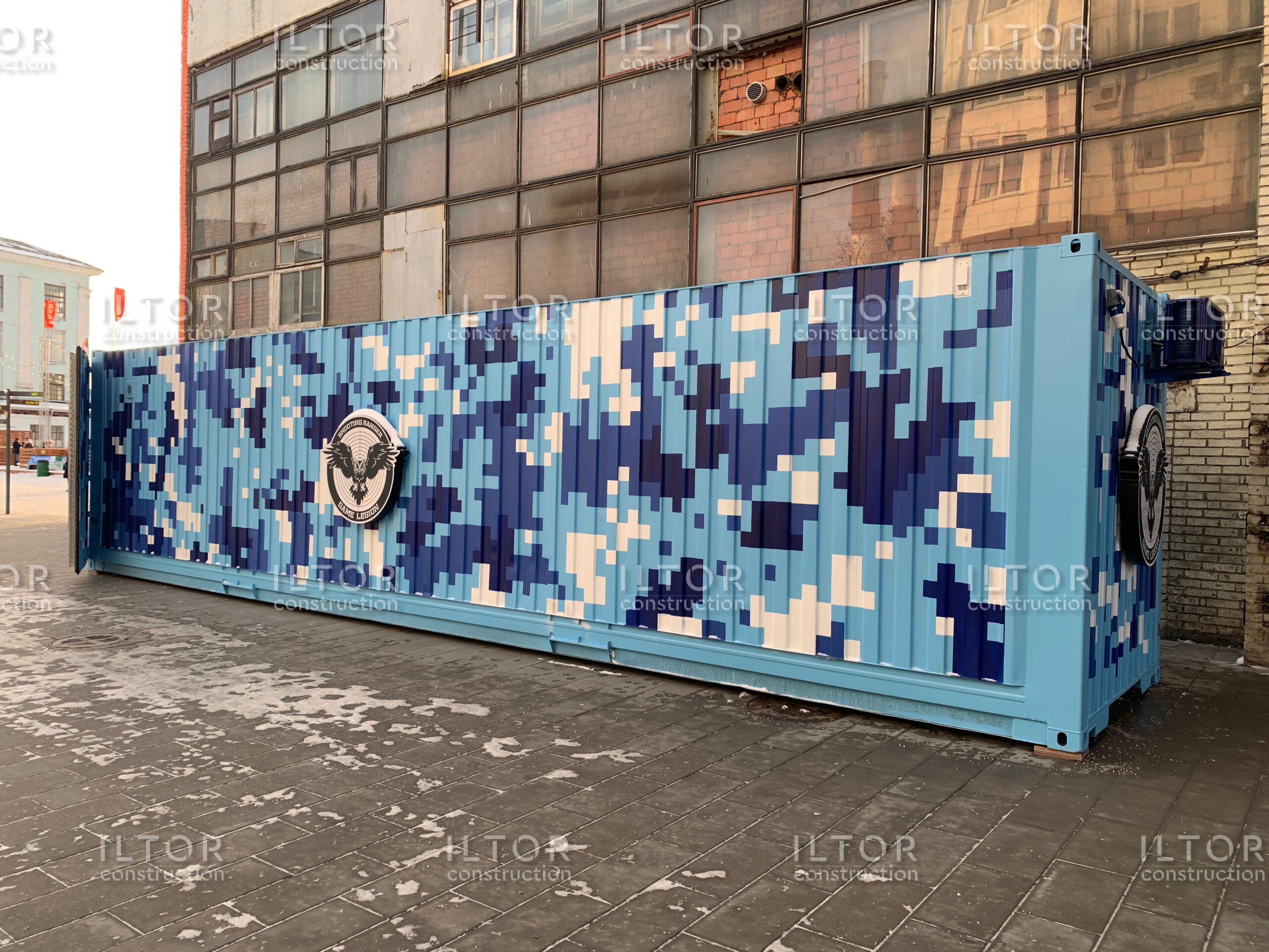 Пиксельная камуфляжная покраска тира из контейнера